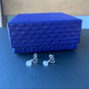 Brand new 925 sliver Hollow zircon heart  earring